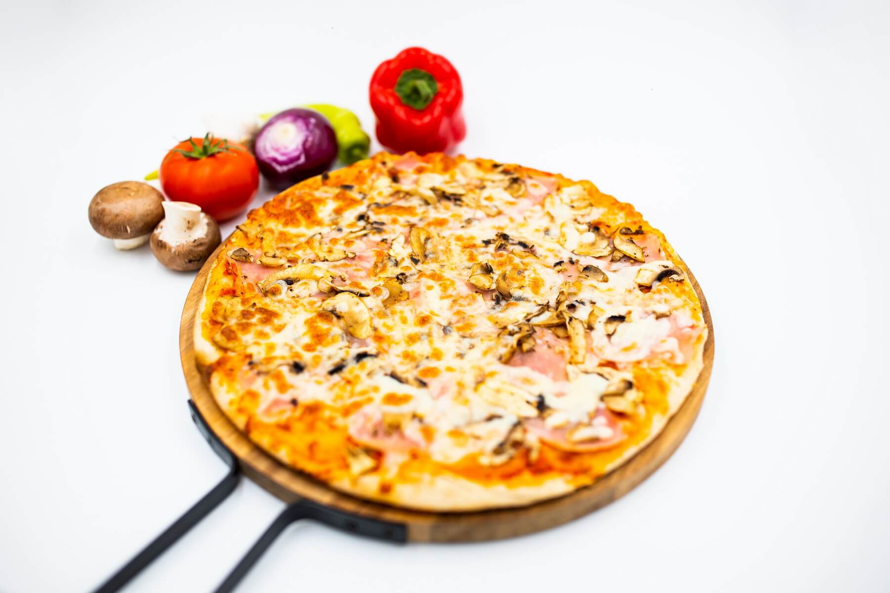 Pizza Prosciutto e Funghi